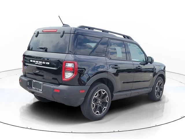 Used 2025 Black Ford Outer Banks image 5