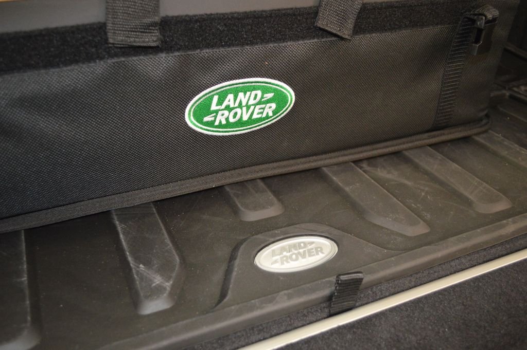 Used 2025 Gray Land Rover Metropolitan Edition image 44