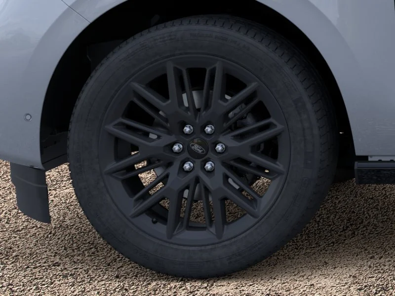 New 2026 Glacier Gray Metallic Tri-Coat Ford Platinum® image 19