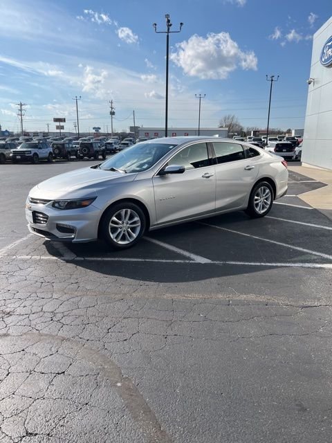 Used 2018 Chevrolet Malibu 1LT with VIN 1G1ZD5ST3JF138039 for sale in Marshfield, MO