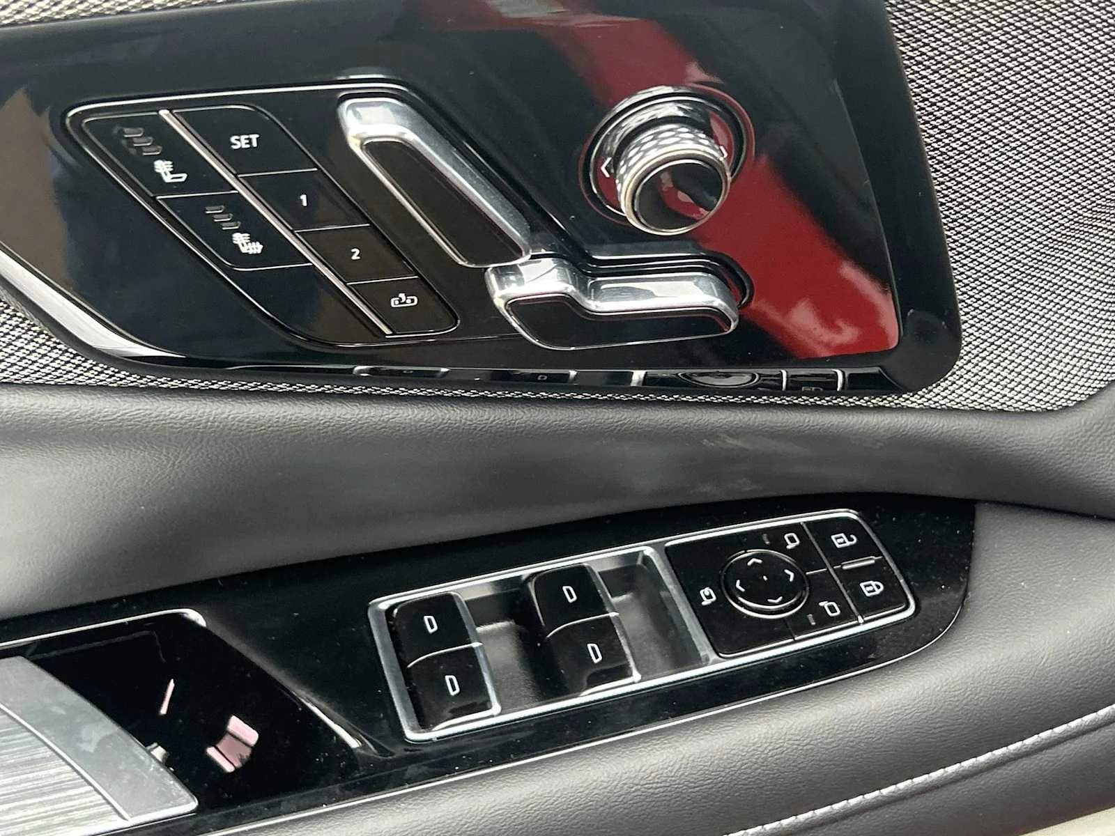 2026 Cadillac OPTIQ Sport - Photo 23