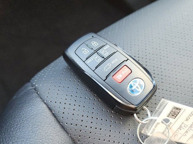 Used 2025 Midnight Black Metallic Toyota Platinum image 38