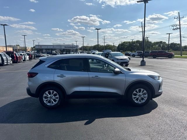 Used 2023 Silver Ford Active image 5