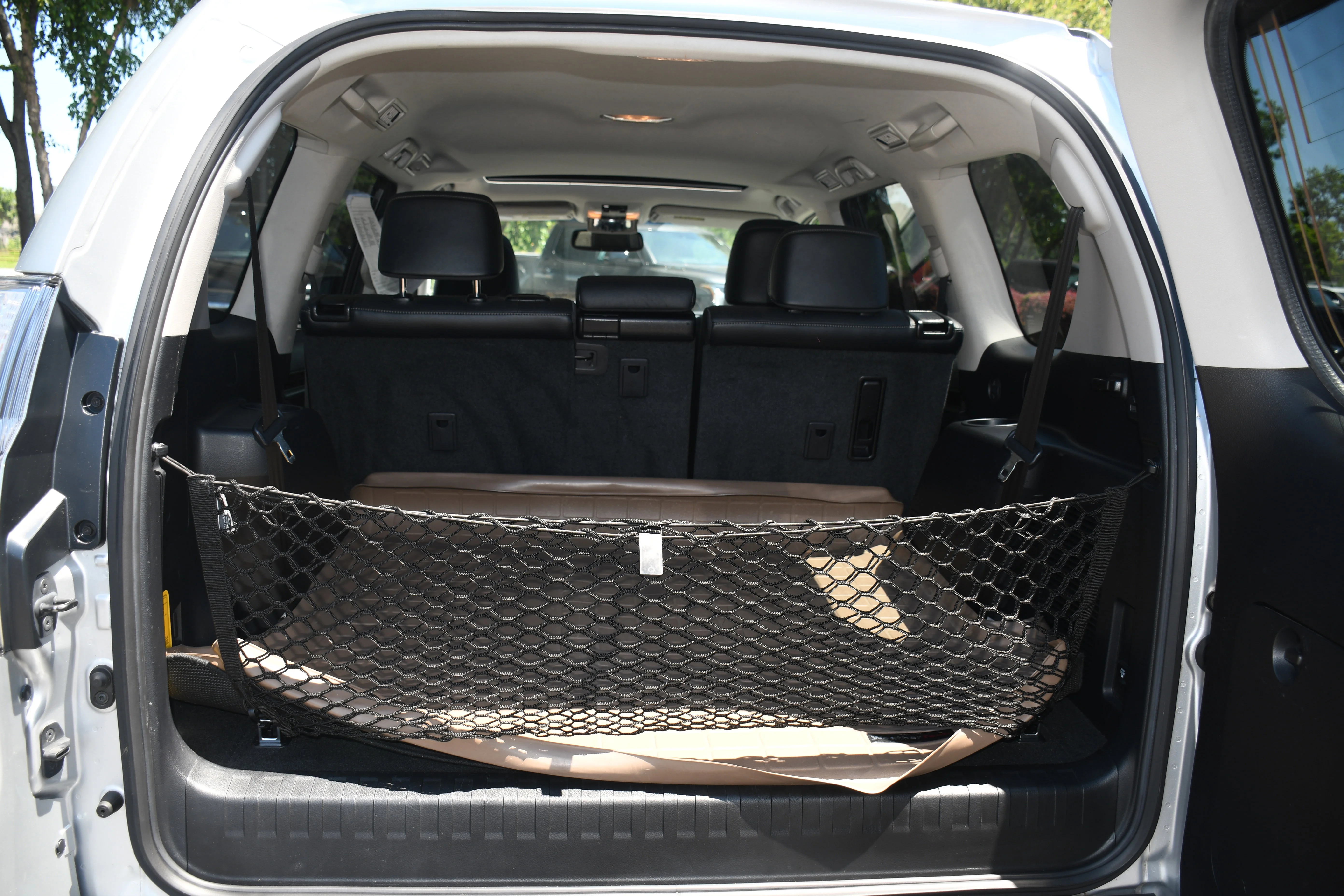 Used 2015 Silver Lexus 460 image 19