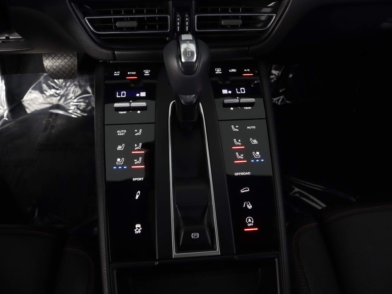 Used 2022 White Porsche S image 15