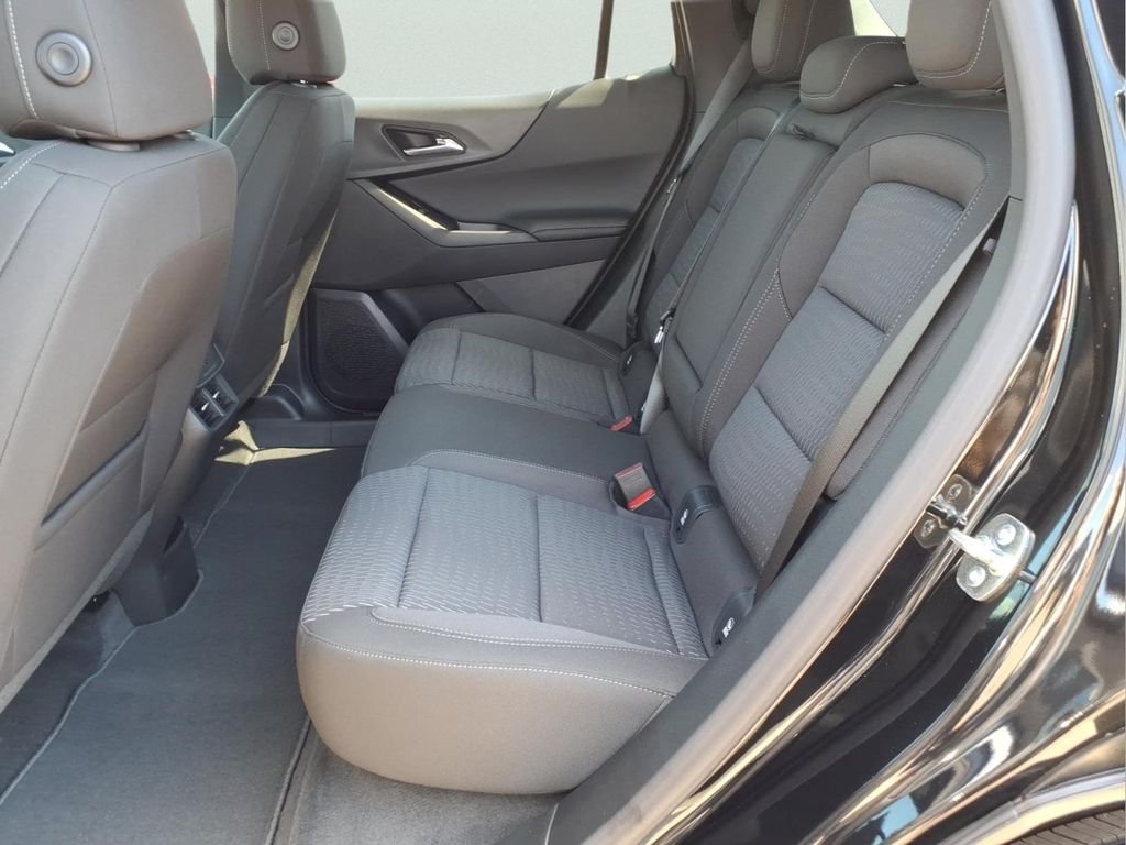 New 2027 Mosaic Black Metallic Chevrolet LT image 19
