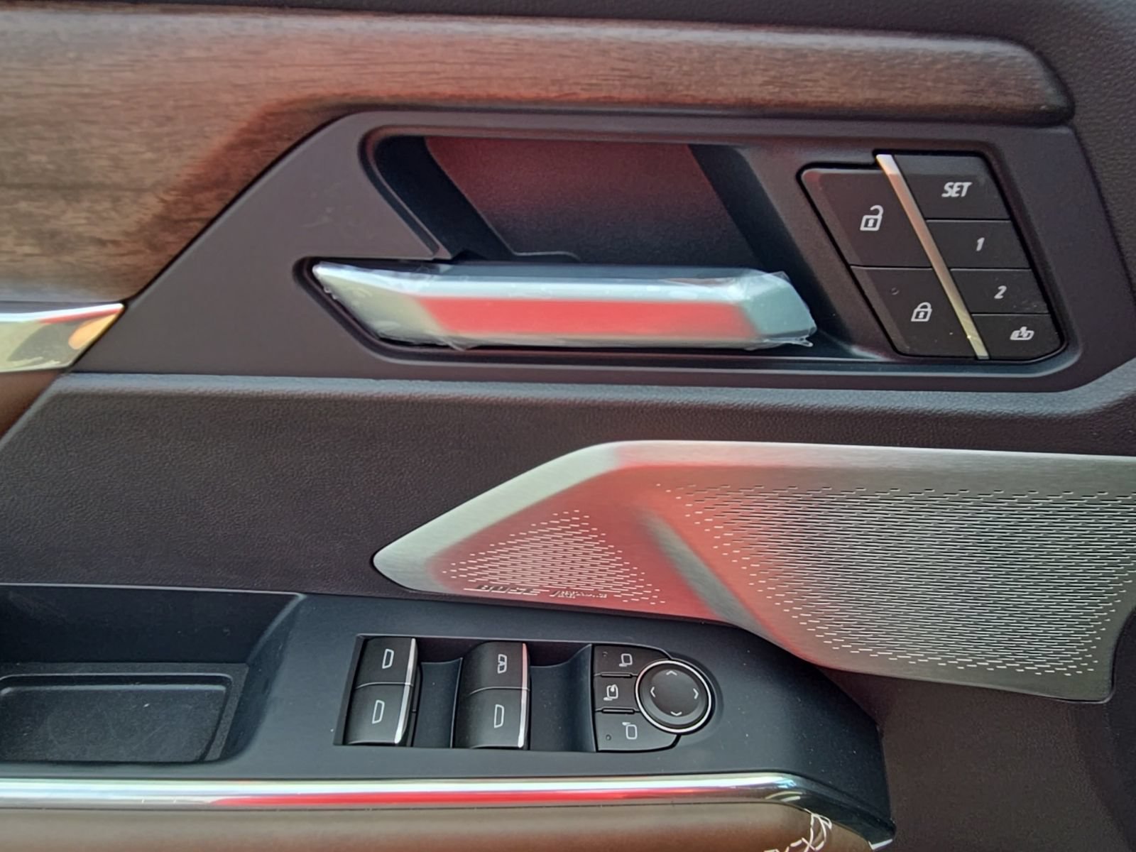 2026 GMC Acadia Denali Ultimate - Photo 32