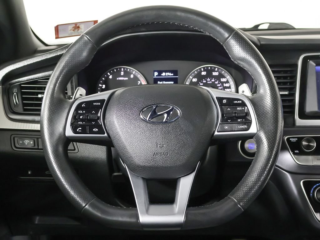 Used 2019 Silver Hyundai Sport image 33