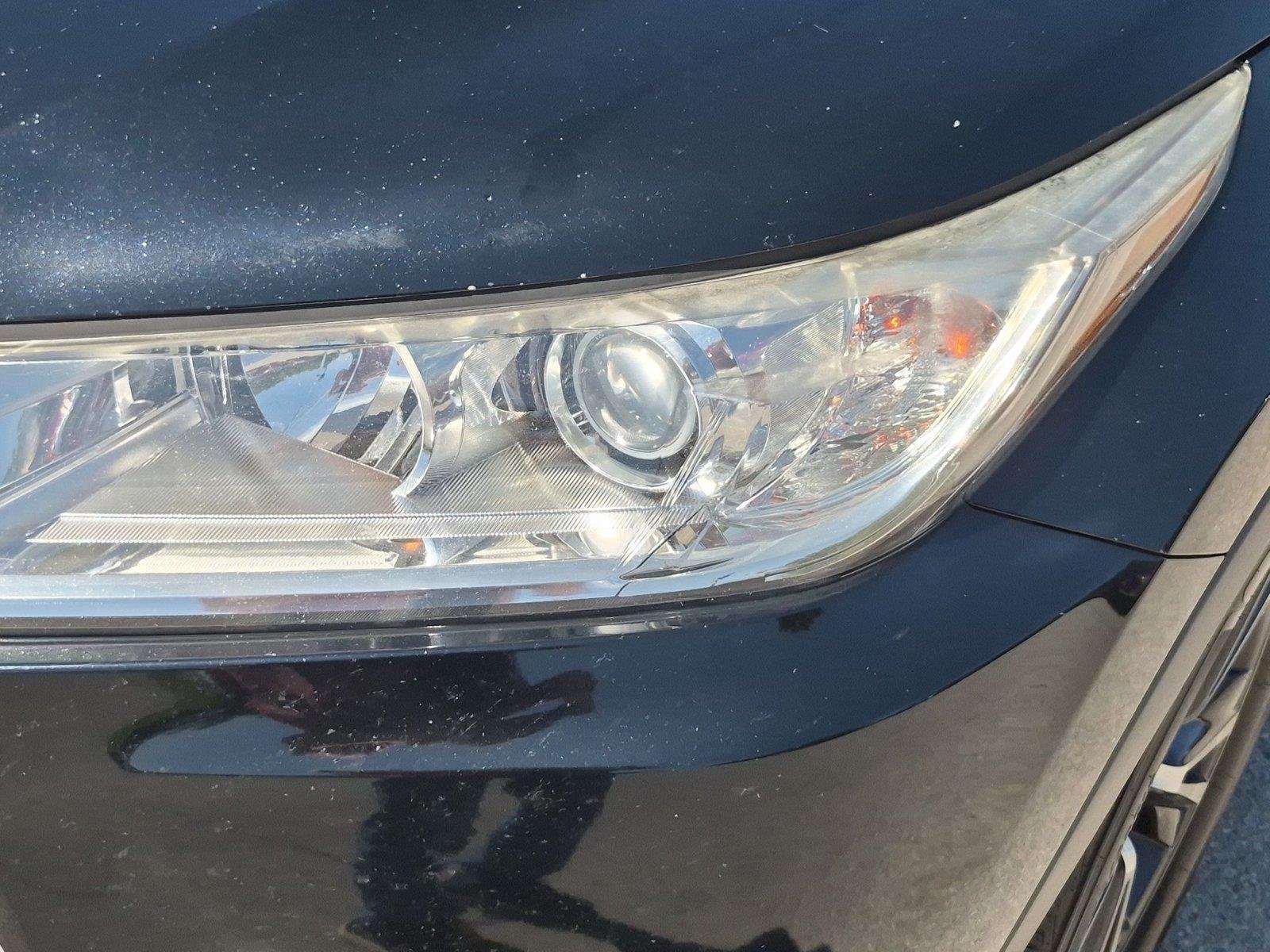 Used 2017 Midnight Black Metallic Toyota LE image 9