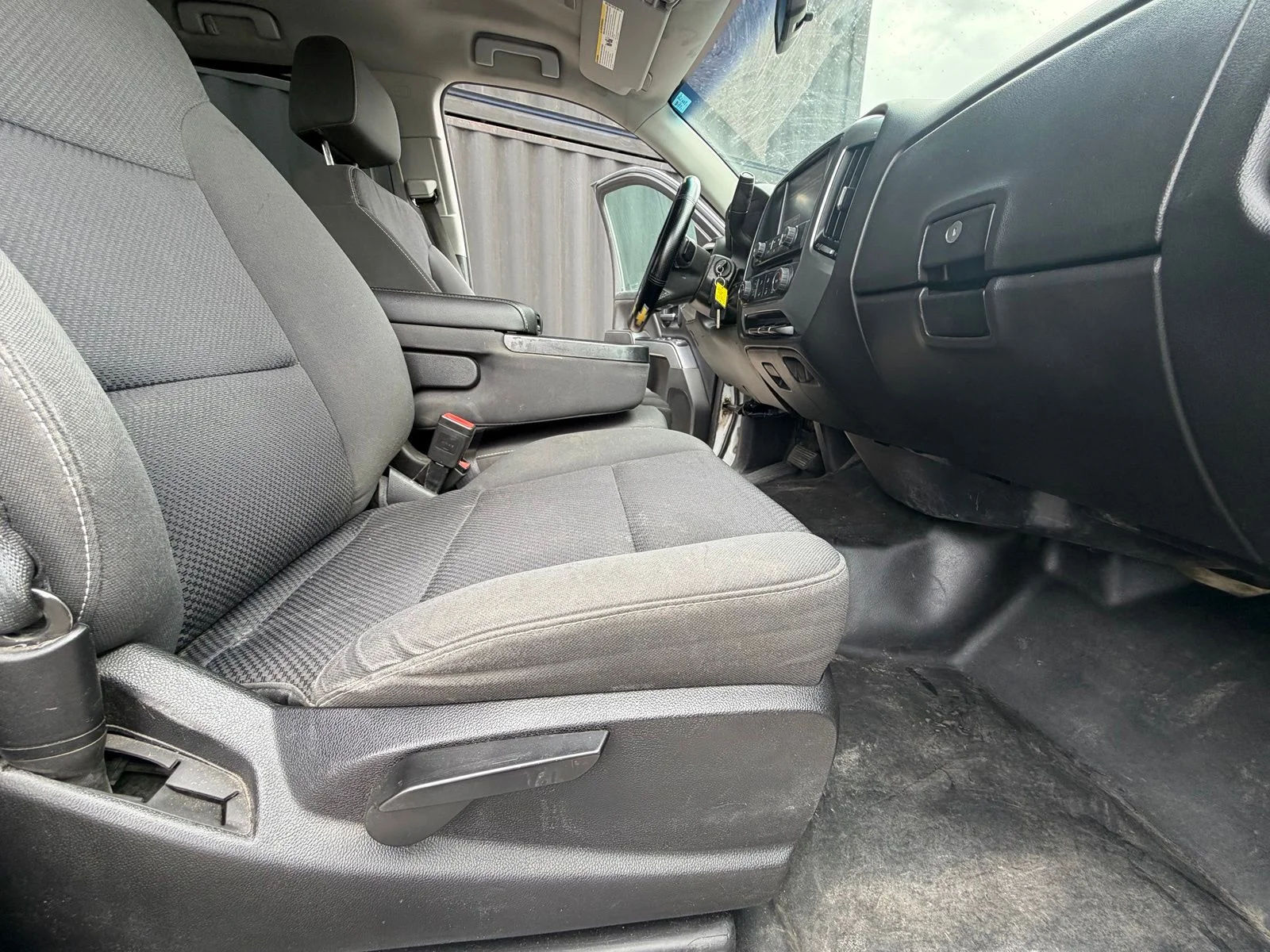 Used 2017 White Chevrolet LT image 16