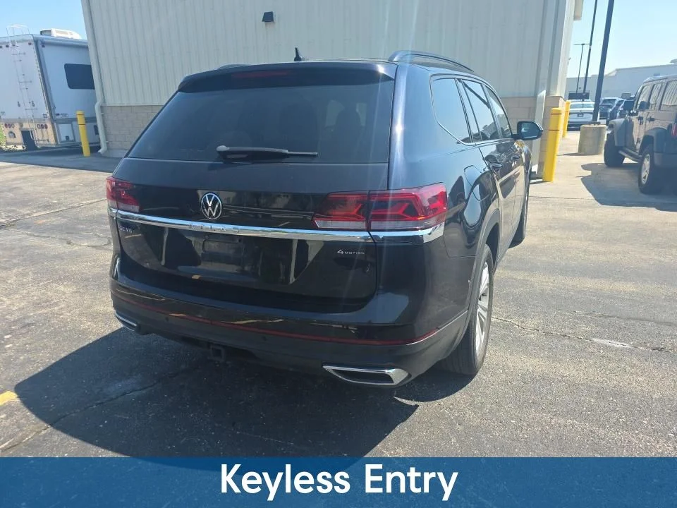Used 2023 Black Volkswagen 3.6L V6 SE w/Technology image 3