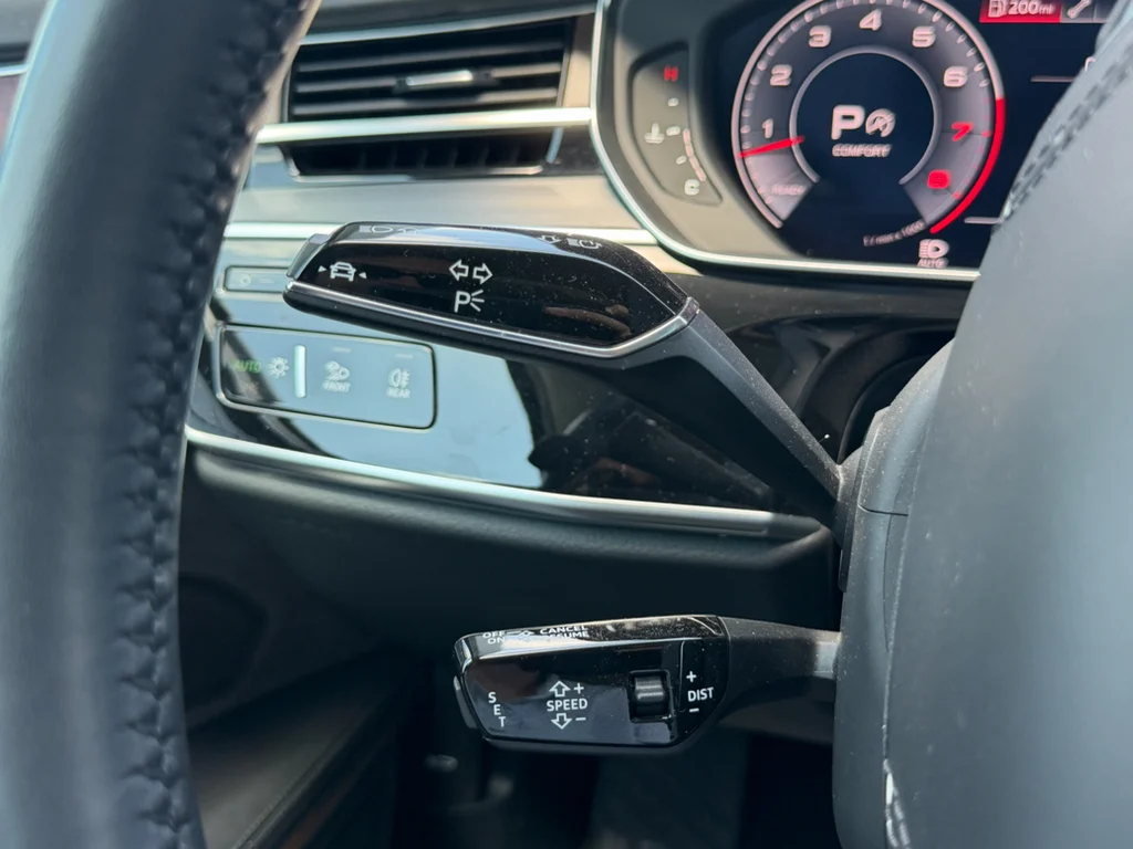 Used 2019 Glacier White Metallic Audi L 55 (Tiptronic) (No Longer Available Fo image 15