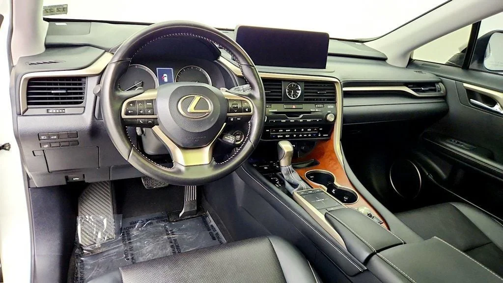 Used 2022 Eminent White Pearl Lexus RX 350L AWD image 14