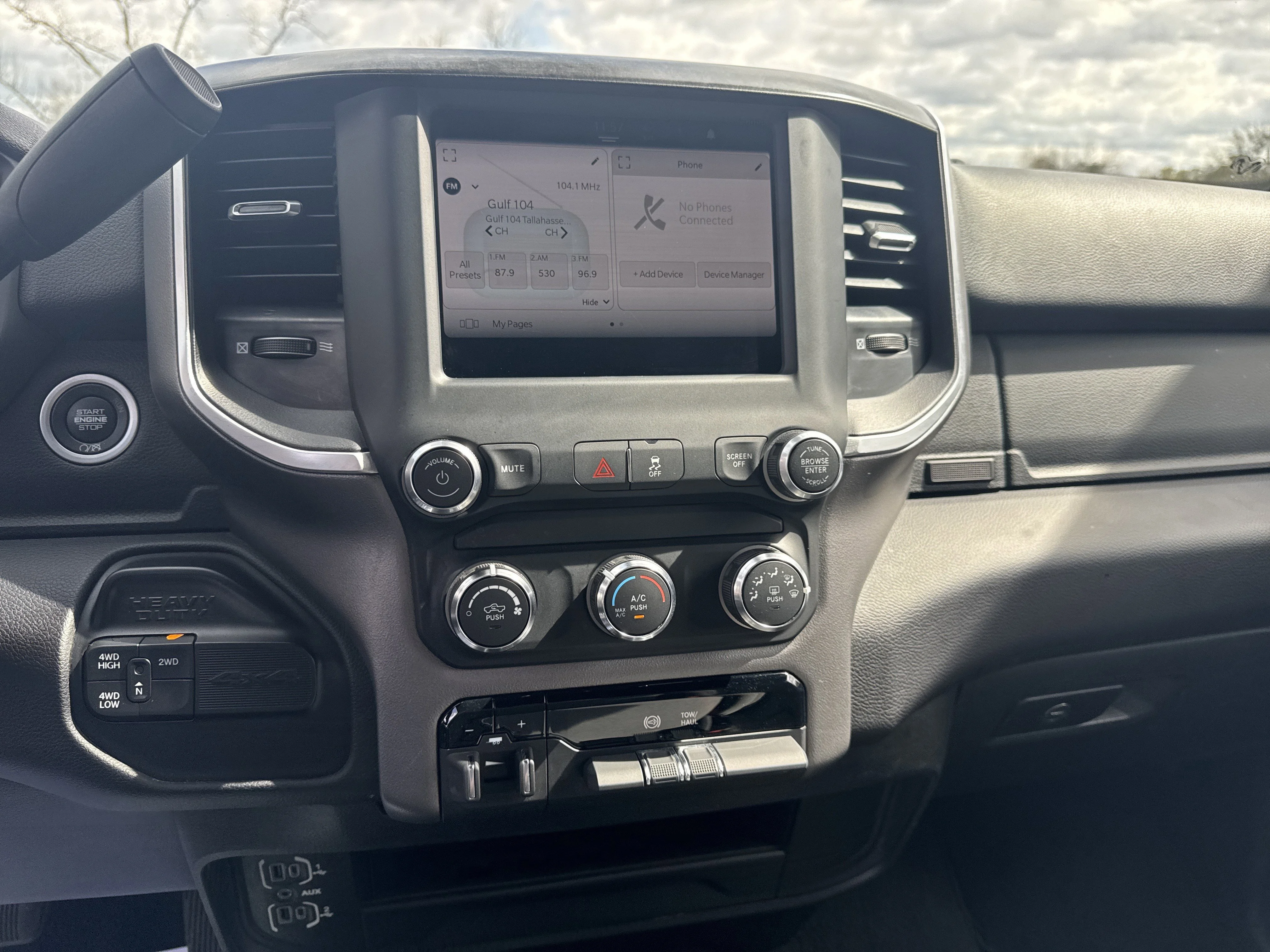 Used 2024 Diamond Black Crystal Pearlcoat Ram Big Horn image 19