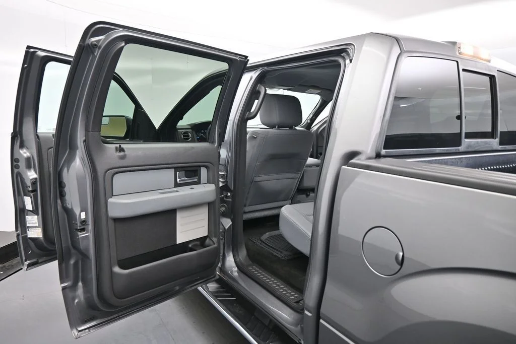 Used 2013 Gray Ford XLT image 15