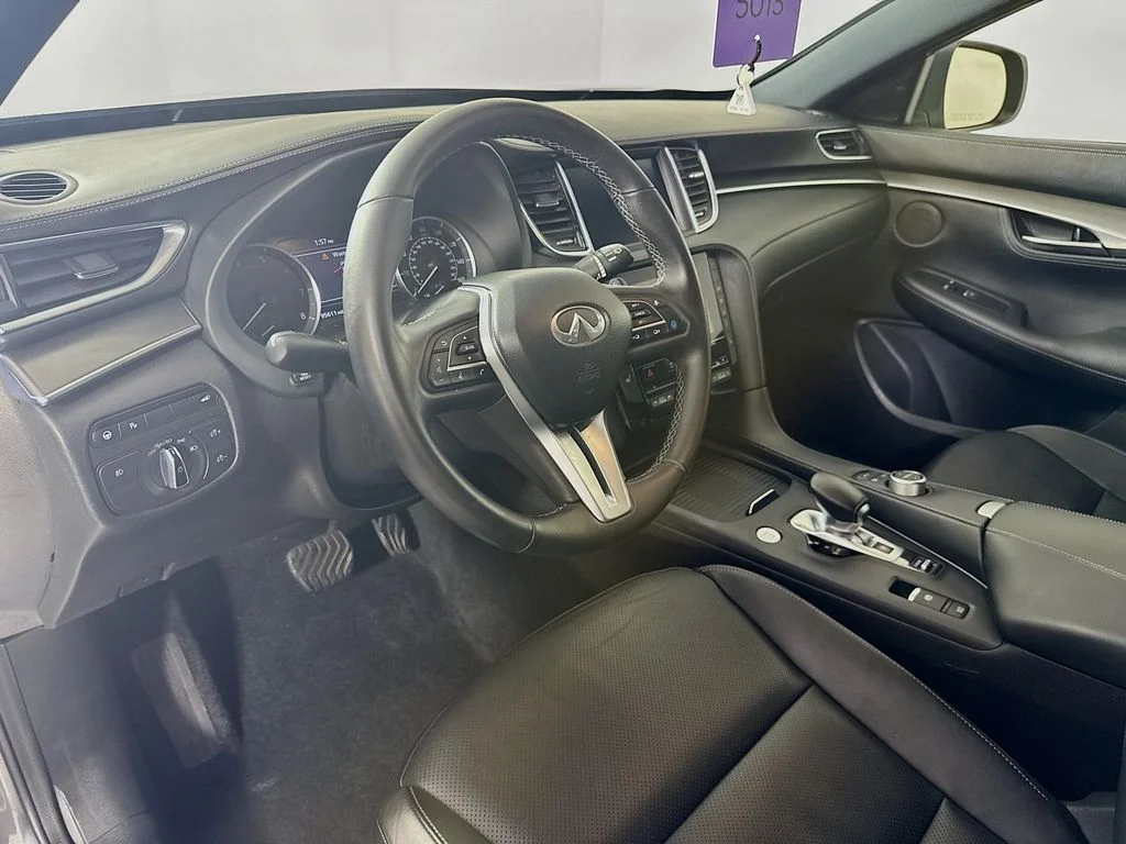Certified Used 2023 Gray INFINITI LUXE image 11