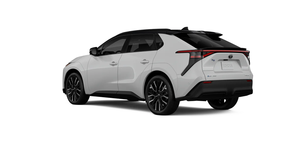 New 2026 Wind Chill Pearl with Midnight Black Metallic roof Toyota Limited image 7