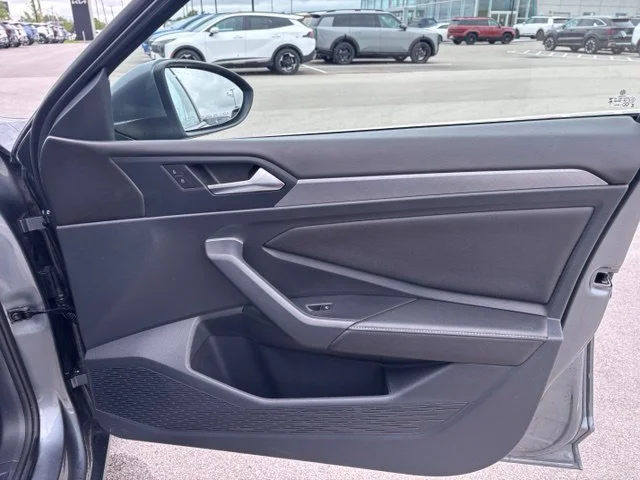 Used 2024 Gray Volkswagen 1.5T SE image 51