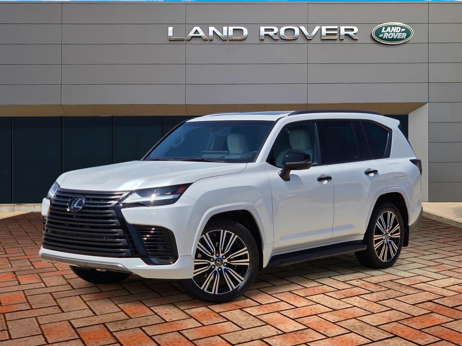 Used 2023 Eminent White Pearl Lexus LX 600 Luxury image 1