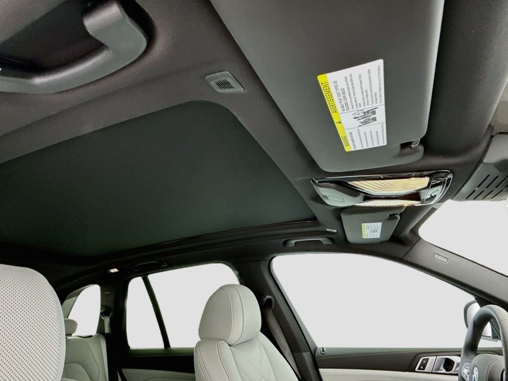 New 2026 Gray Metallic BMW xDrive40i image 17