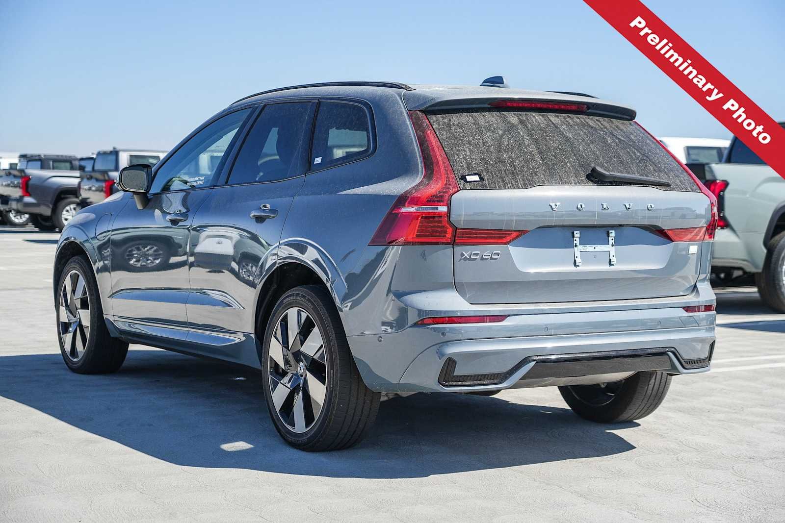 Used 2023 Gray Volvo Plus Dark Theme image 6