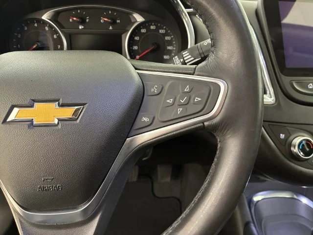 Certified Used 2018 IRIDESCENT PEARL TRICOAT Chevrolet Premier image 24