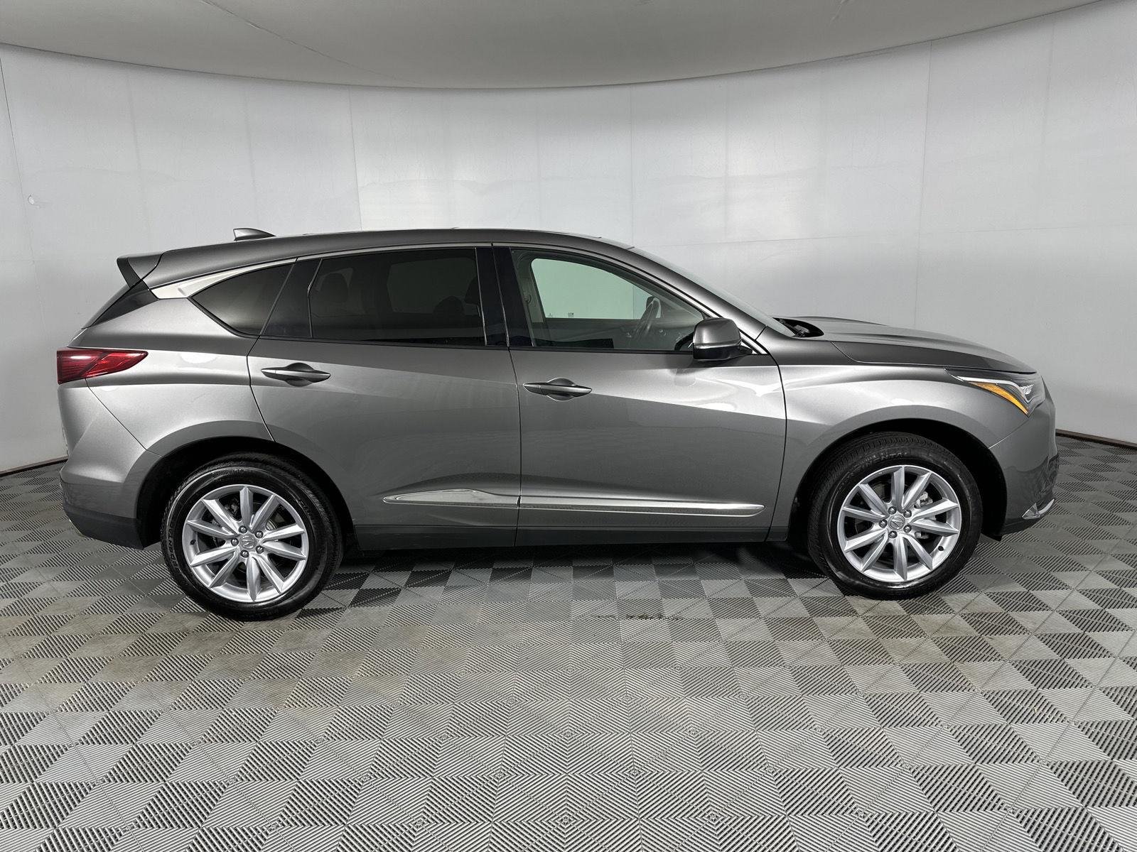 Used 2024 Liquid Carbon Metallic Acura SH-AWD image 27