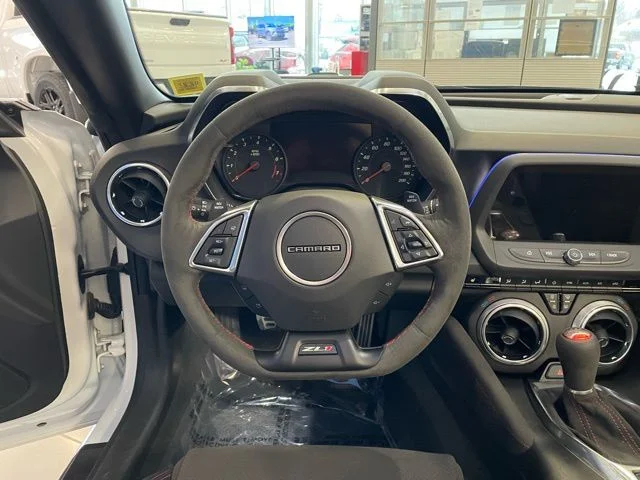 2023 Chevrolet Camaro ZL1 - Photo 13