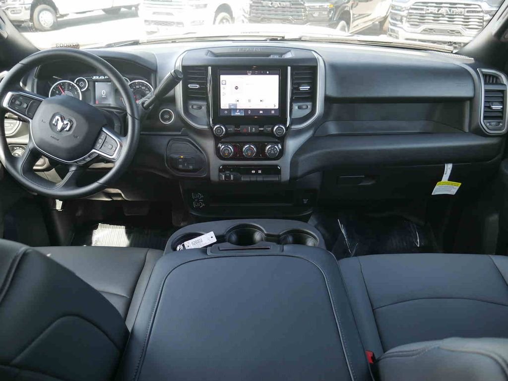 2026 RAM 3500 Tradesman - Photo 4