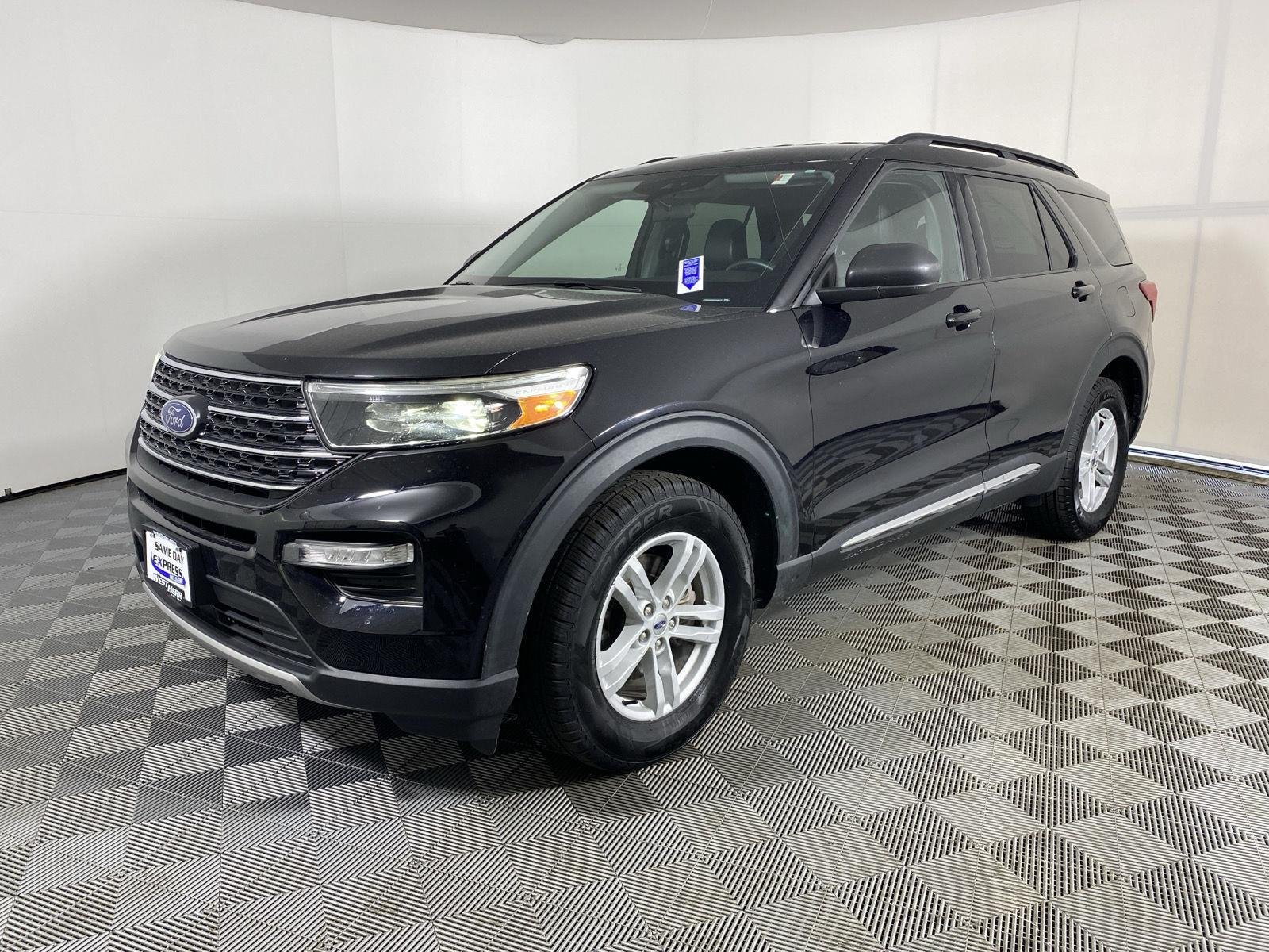 Used 2024 Agate Black Ford XLT image 3