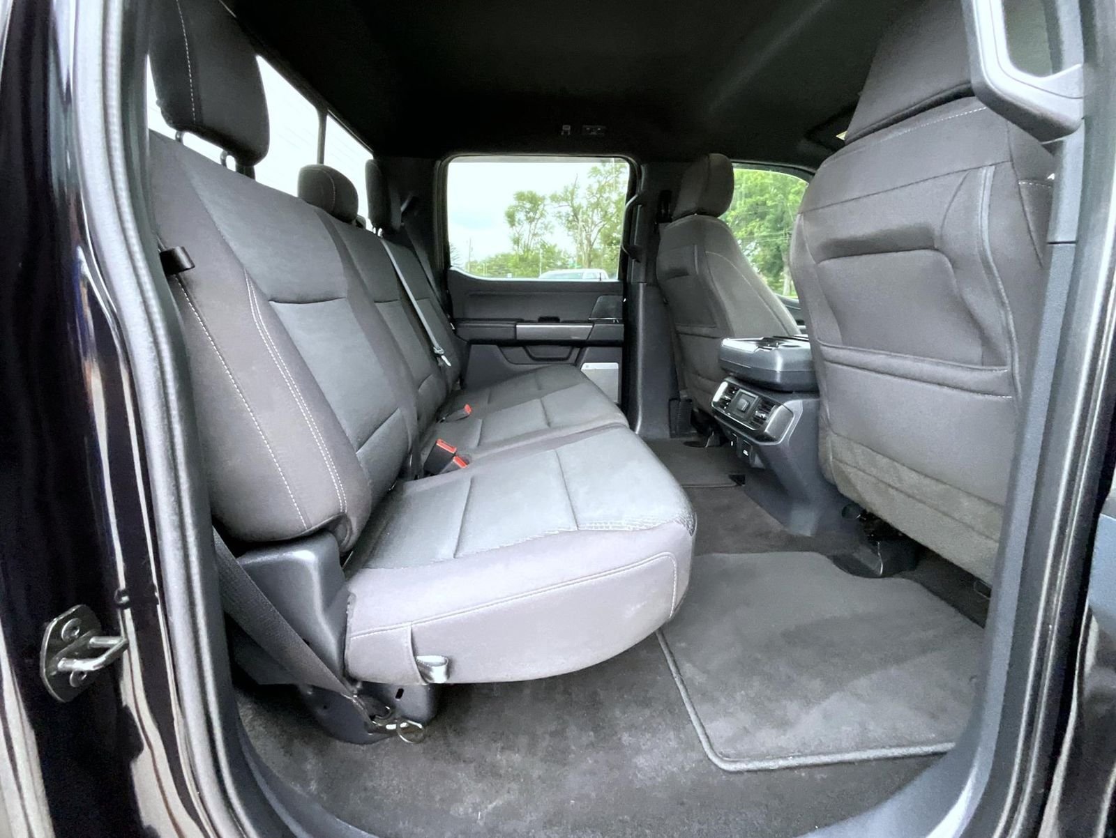 Used 2023 Black Ford XLT image 22