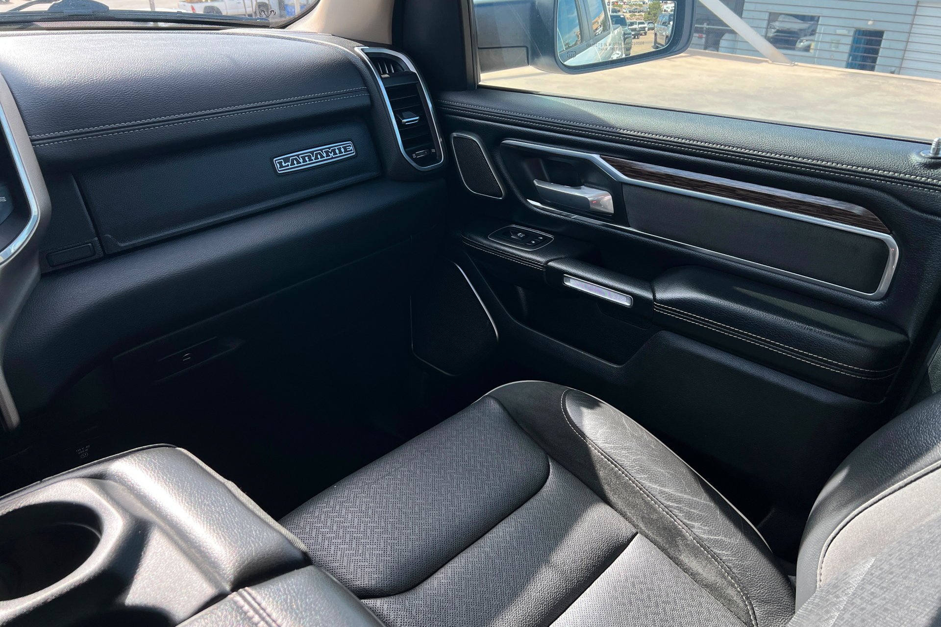 2019 RAM Ram 1500 Pickup Laramie - Photo 11