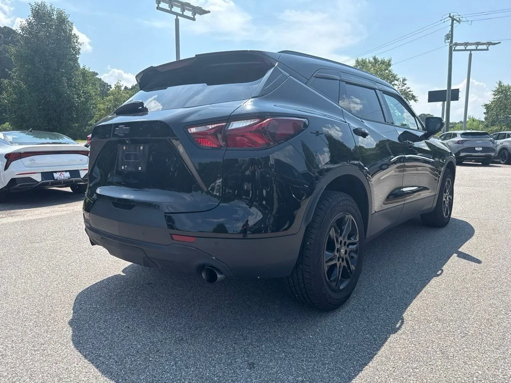 Used 2020 Black Chevrolet LT image 5