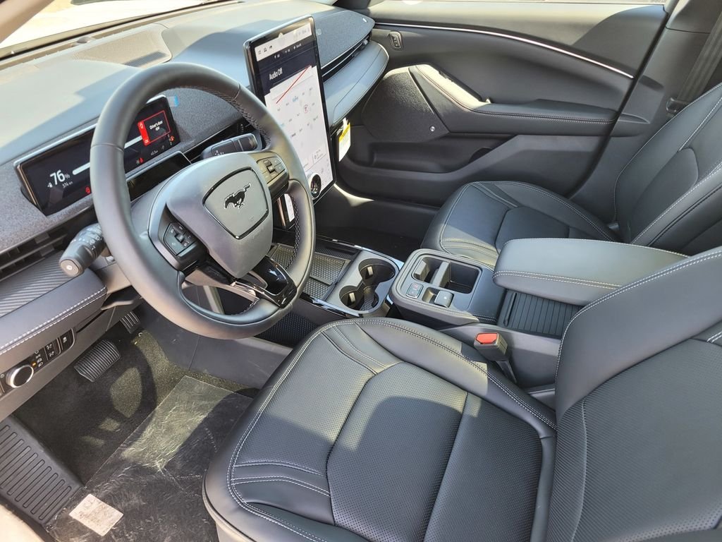 2025 Ford Mustang Mach-E Premium - Photo 8