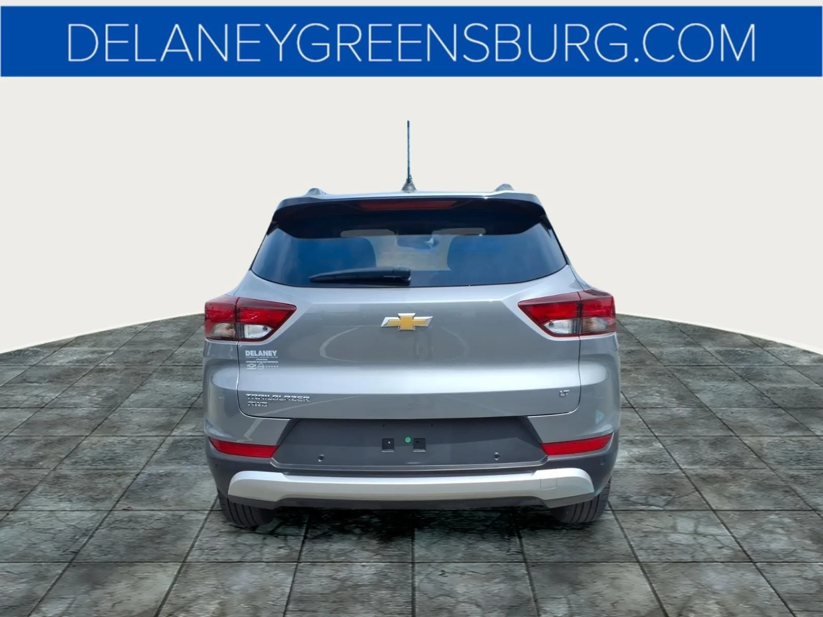 Used 2024 Sterling Gray Metallic Gzb Chevrolet LT image 4