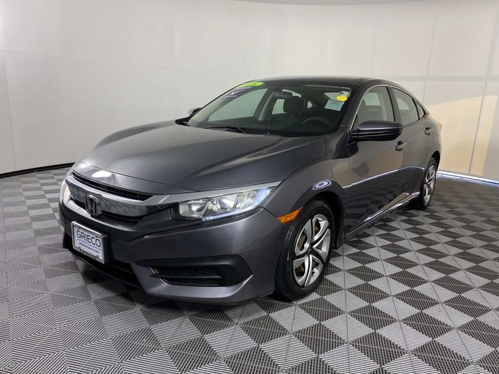 Used 2016 Gray Honda LX image 4