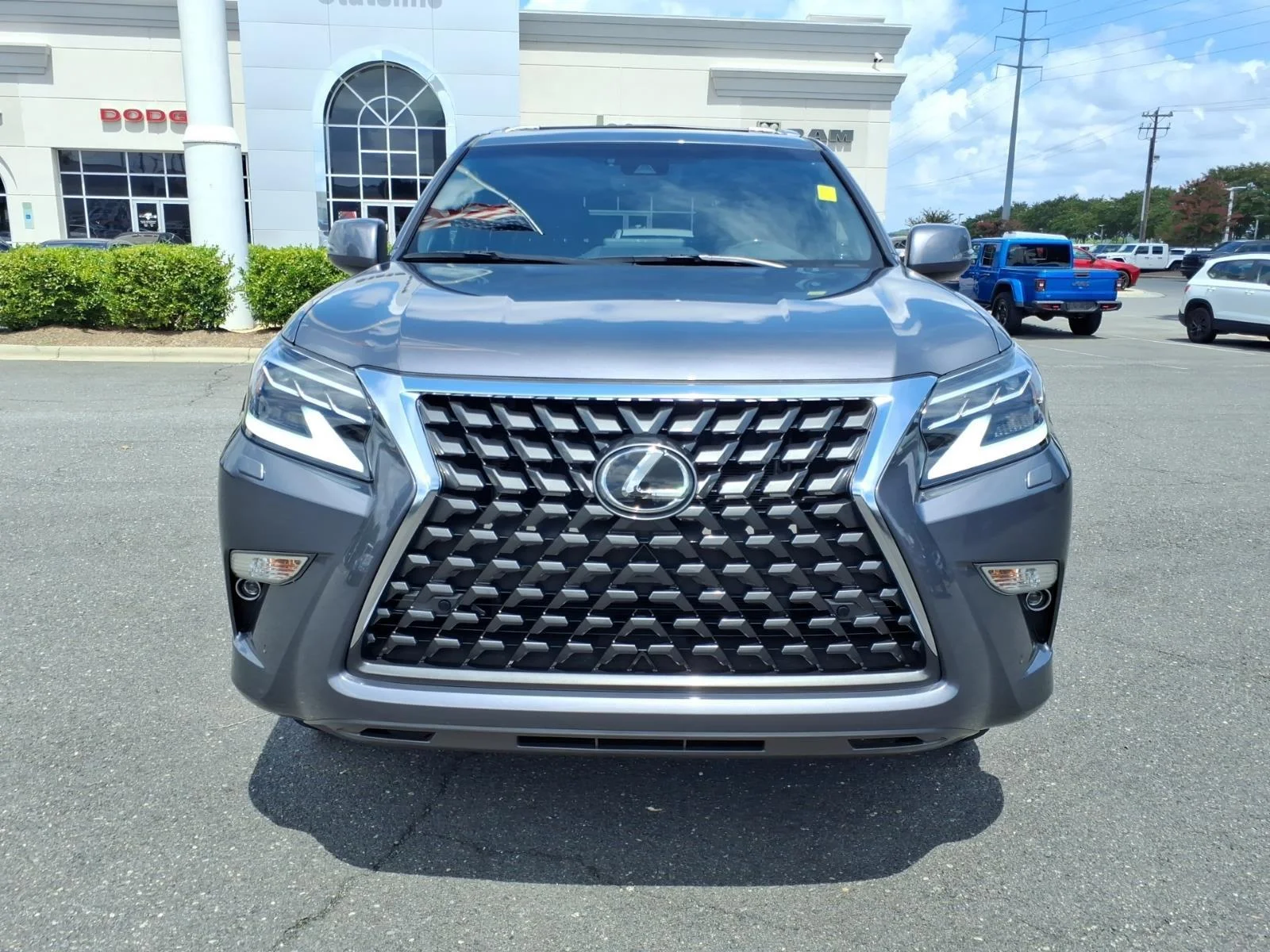 Used 2023 Nebula Gray Pearl Lexus GX 460 Premium image 14