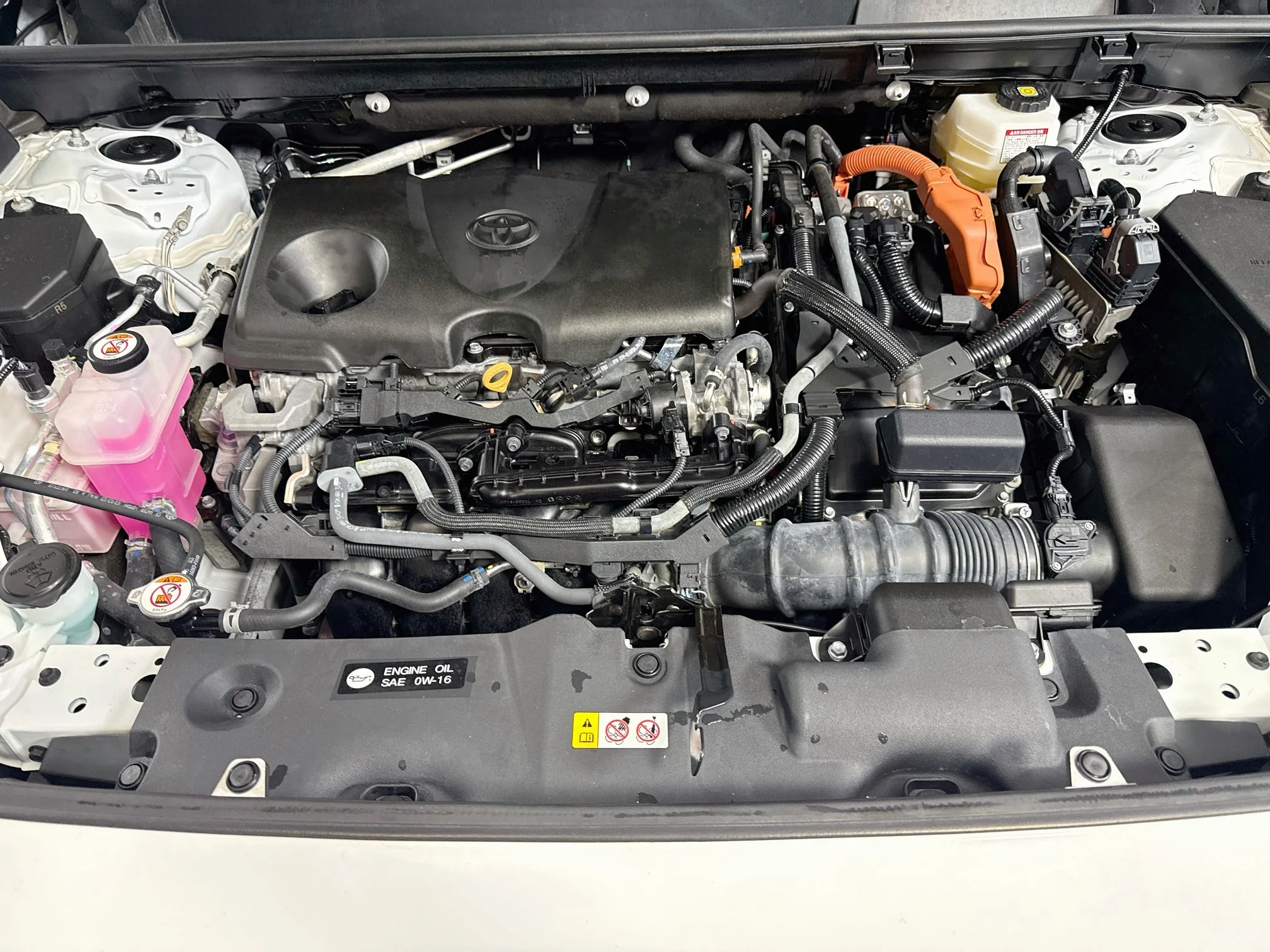 Certified Used 2023 Ice Cap Toyota Hybrid XLE image 28