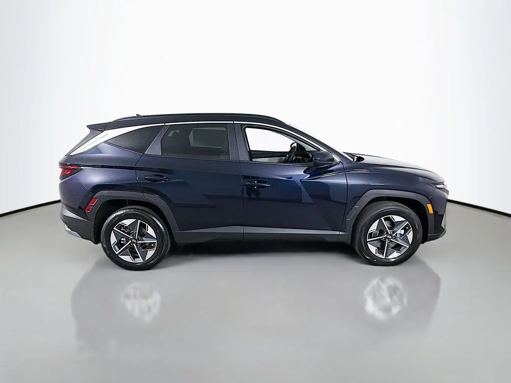 New 2026 Deep Sea Hyundai SEL image 8