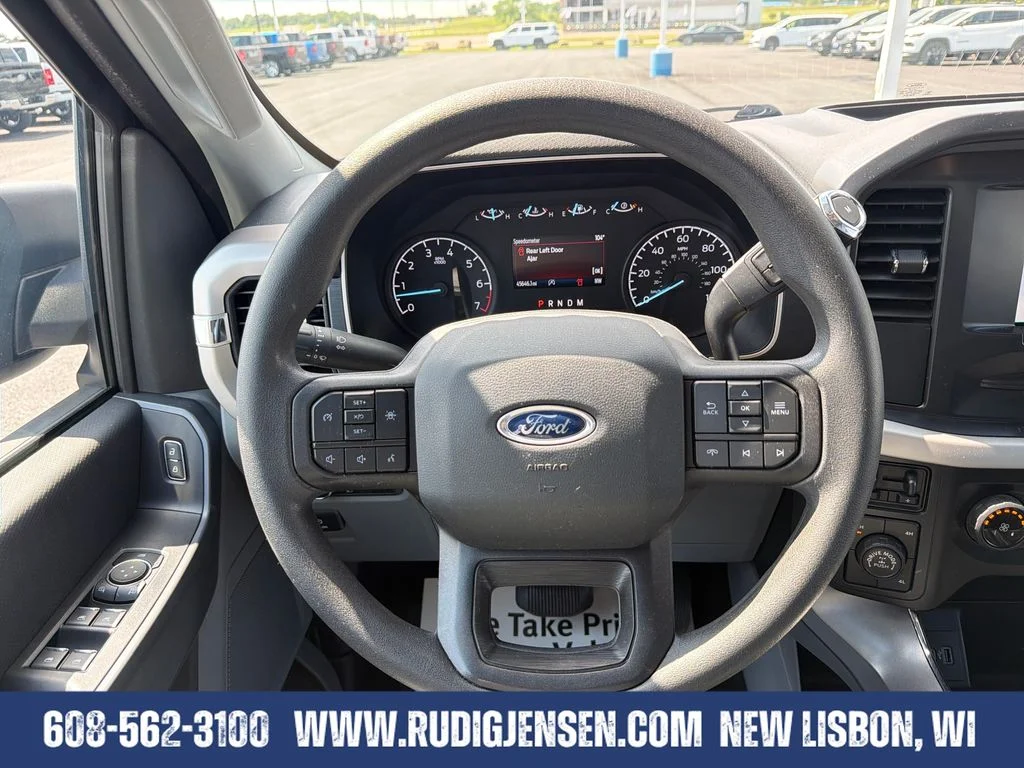 Used 2021 Black Ford XLT image 14