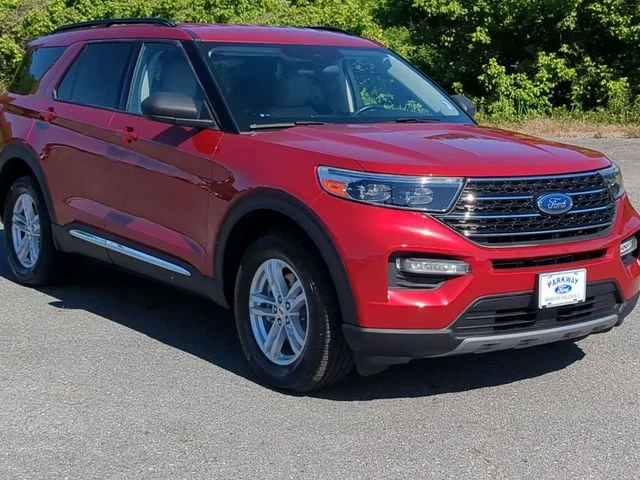 Used 2020 Red Ford XLT image 7