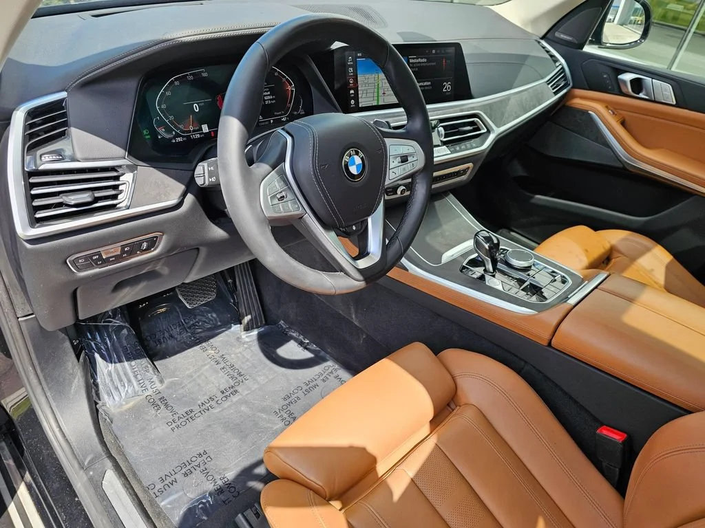 Used 2022  BMW xDrive40i image 22