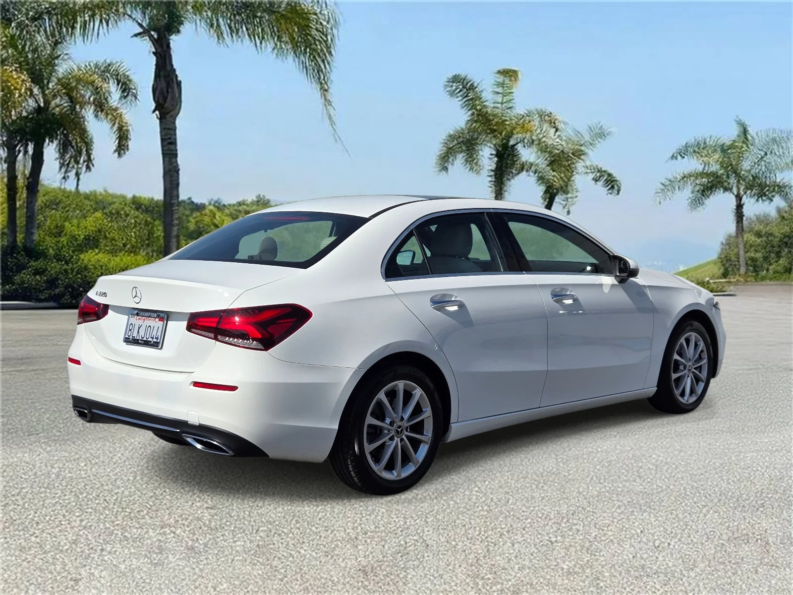 Used 2019 Digital White Metallic Mercedes-Benz A 220 Sedan image 4