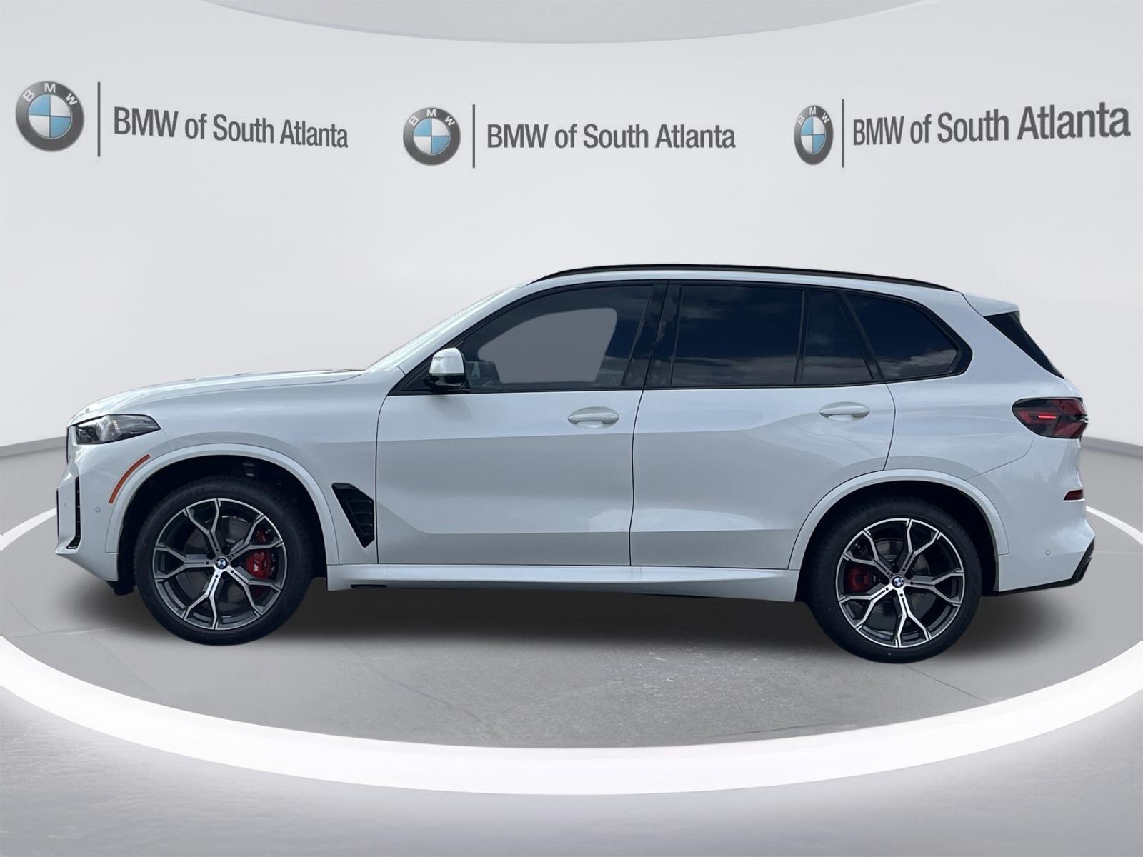 New 2026 Mineral White Metallic BMW sDrive40i image 25