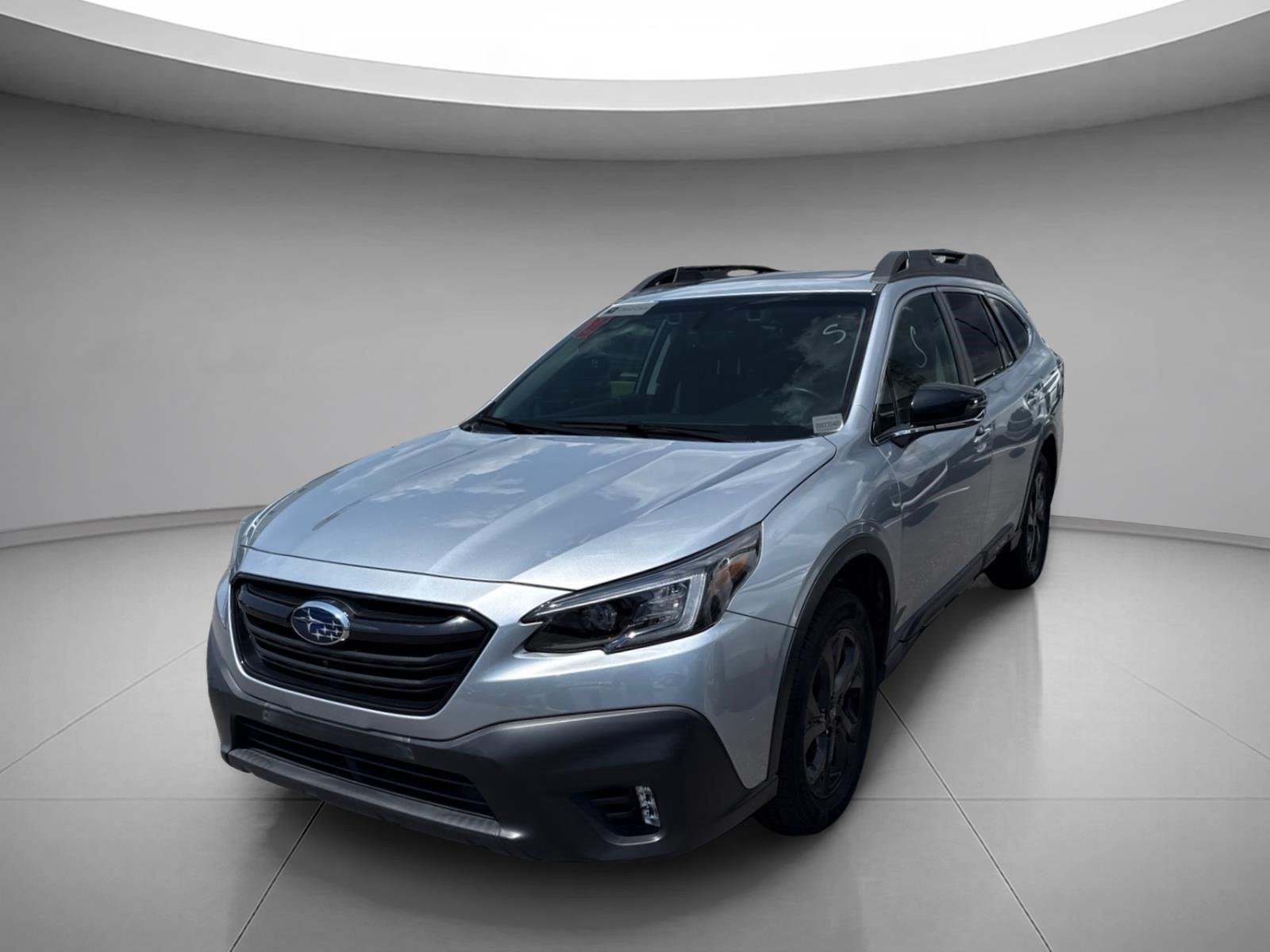 Used 2022 Ice Silver Metallic Subaru Onyx Edition XT image 1