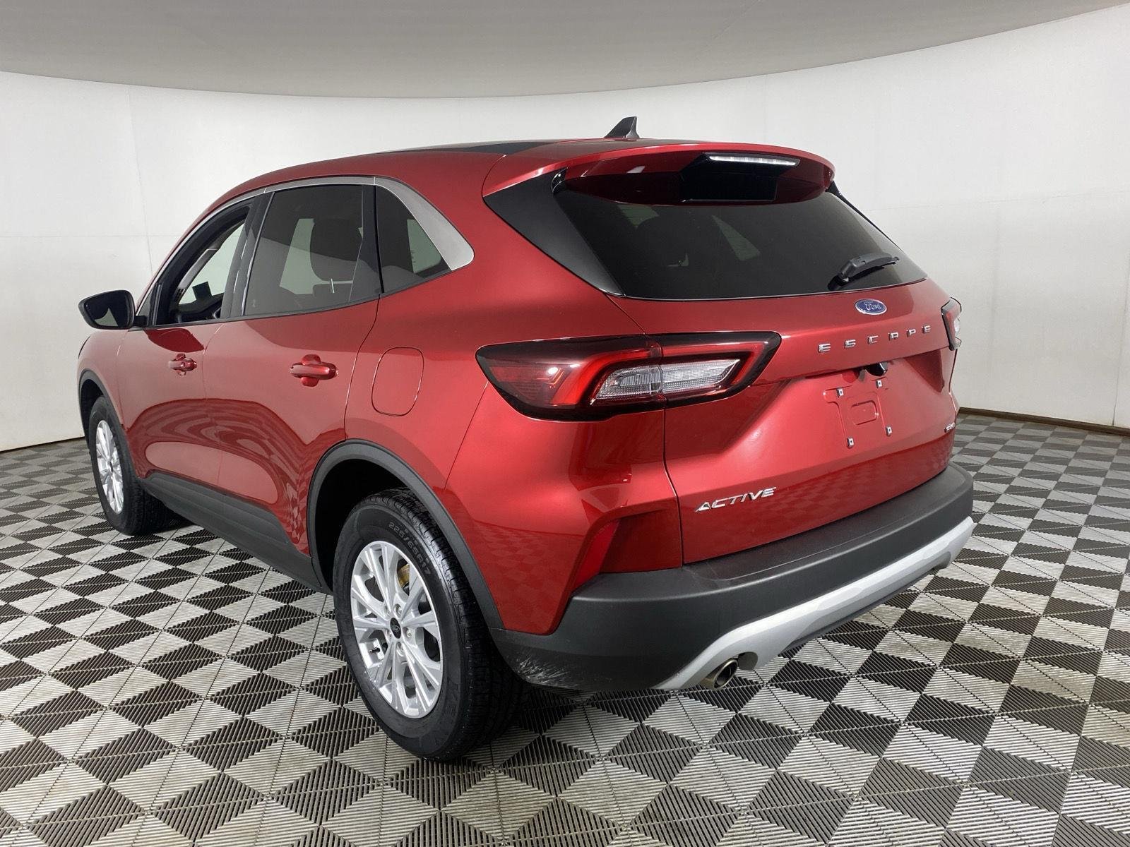 Used 2023 Rapid Red Metallic Tinted Clearcoat Ford Active image 8