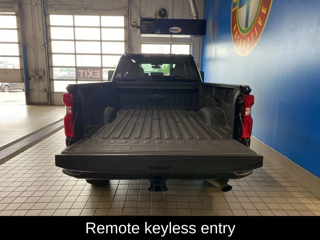 Used 2021 Black Chevrolet Custom image 20