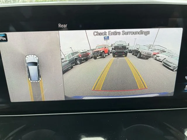 Used 2020  Mercedes-Benz GLB 250 image 25