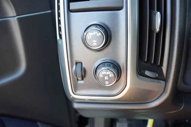 Used 2018 Black Chevrolet LT image 24