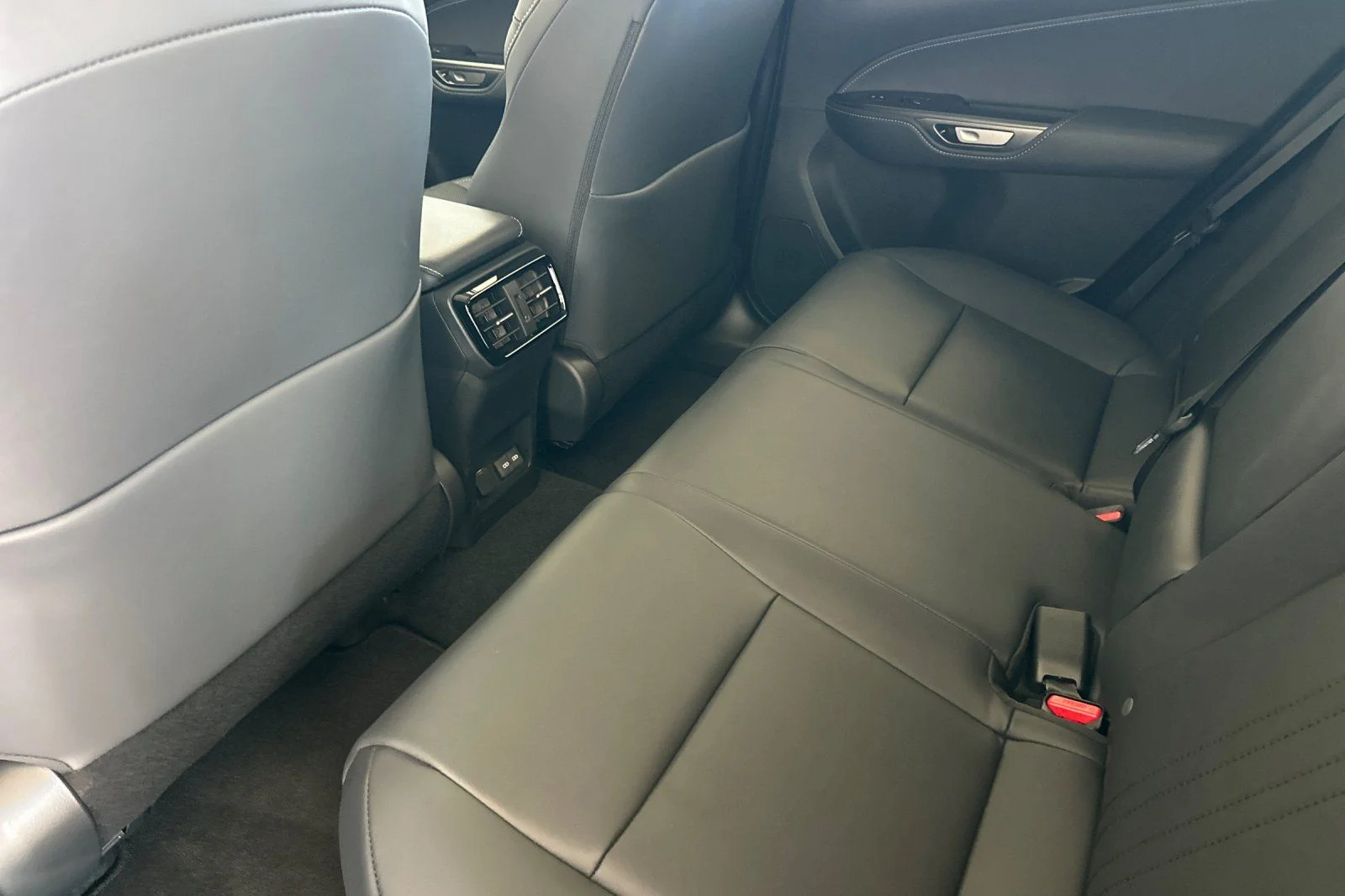 Certified Used 2025 Caviar Lexus 350h Premium image 9